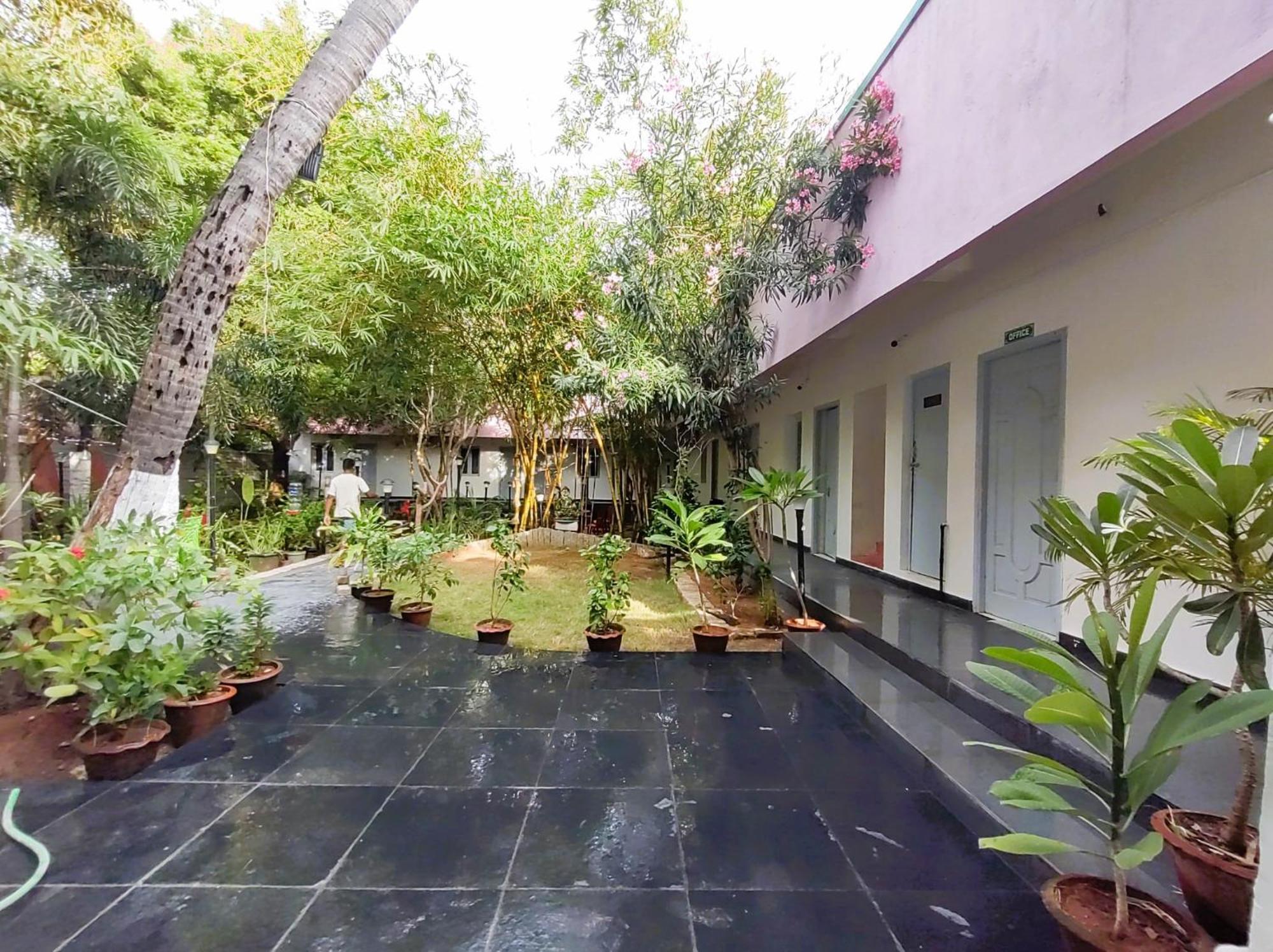 The Well Beach Side Guest House Auroville Extérieur photo